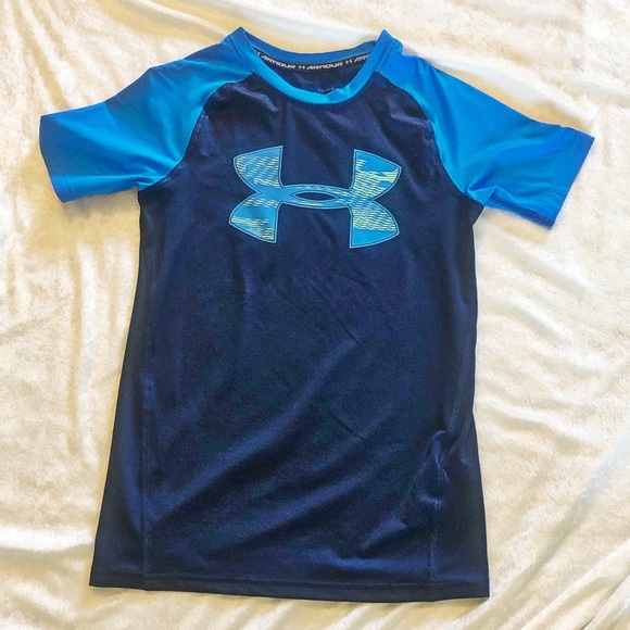 Under Armour Other - Under Armour athletic tee